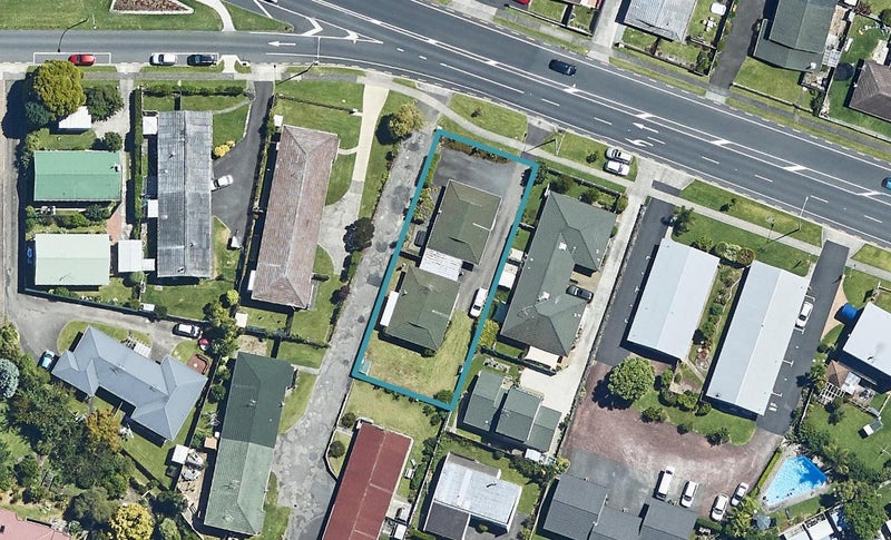 98 Chapel Street, Otumoetai, Tauranga - Carousel 1