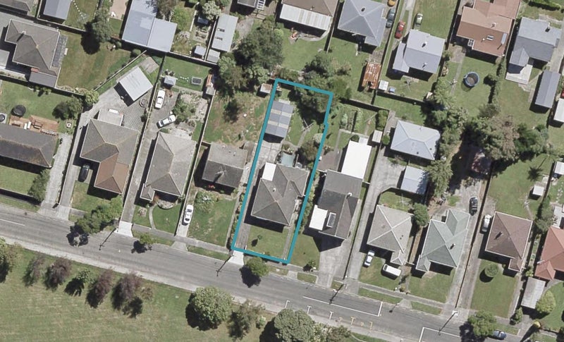 9 Roberts Street, Epuni, Lower Hutt - Carousel 1