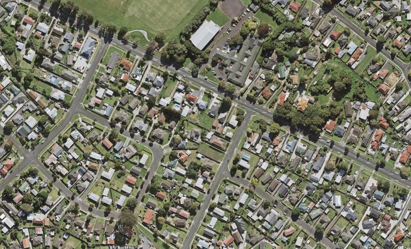 124B Buckland Road, Mangere East, Auckland - Carousel 1