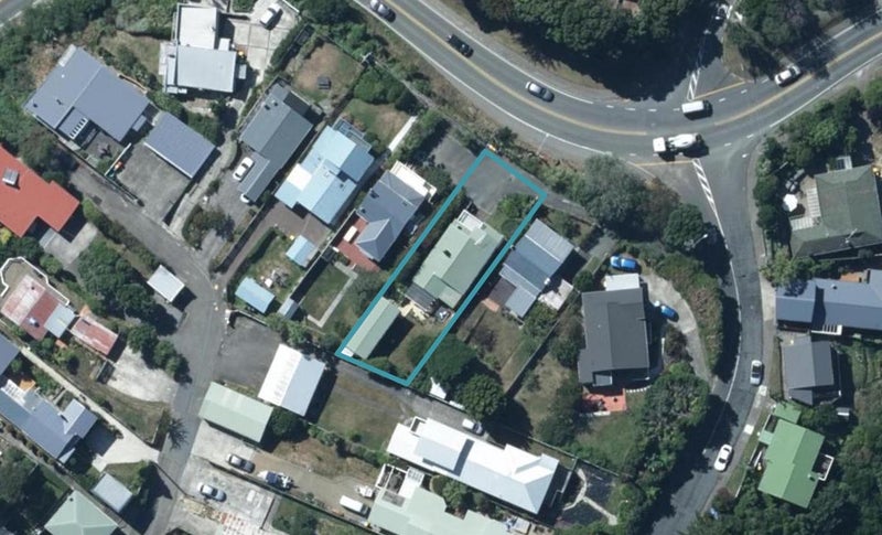 130 Paremata Road, Paremata, Porirua - Carousel 1