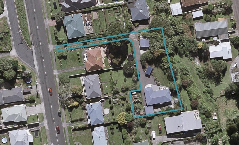61B Awanui Street, Merrilands, New Plymouth - Carousel 1