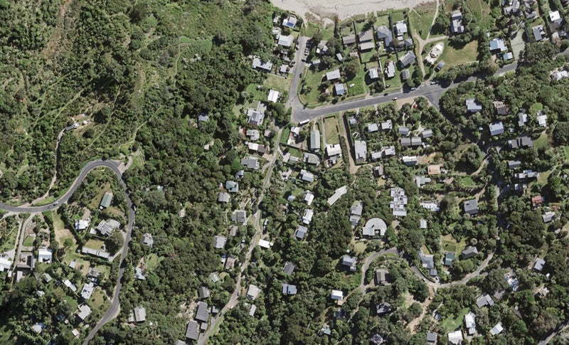 10 Miro Road, Palm Beach, Waiheke Island - Carousel 1