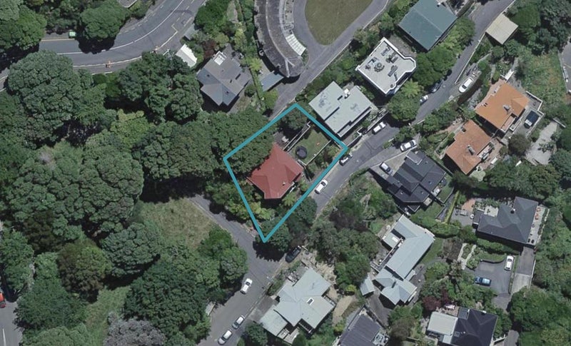 1 Frandi Street, Thorndon, Wellington - Carousel 1