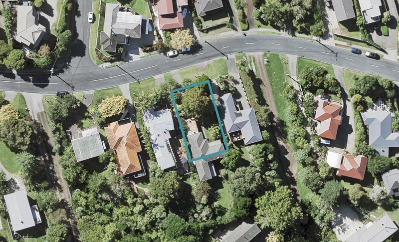 30A Channel View Road, Campbells Bay, Auckland - Carousel 1