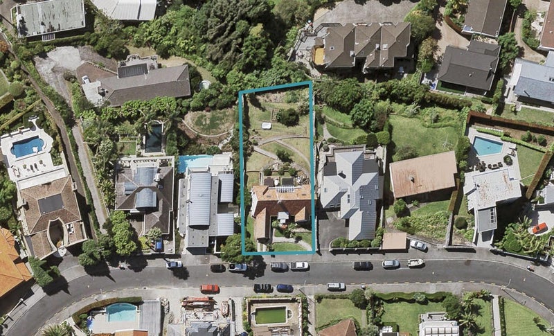 18 Karori Crescent, Orakei, Auckland - Carousel 1
