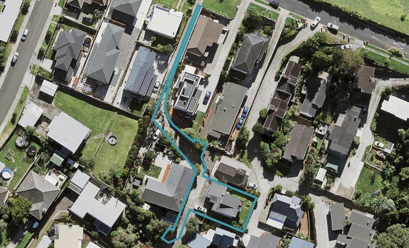 2/0 Hendry Avenue, Hillsborough, Auckland - Carousel 1