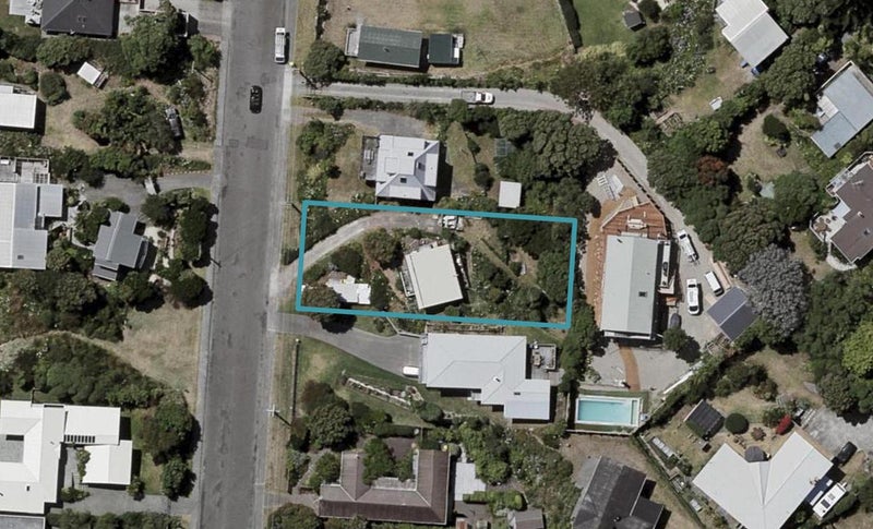 54 Field Way, Waikanae Beach, Waikanae - Carousel 1