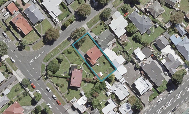4 Athlone Crescent, Boulcott, Lower Hutt - Carousel 1