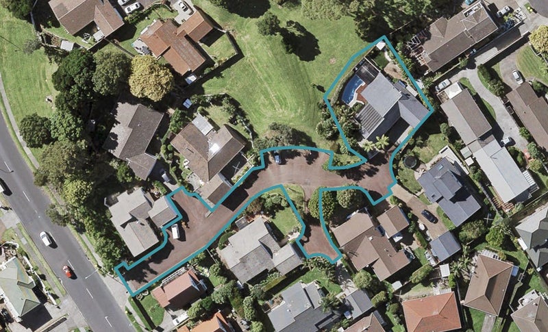 12 Nassau Court, Half Moon Bay, Auckland - Carousel 1