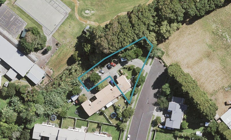 27 Marinich Drive South, Ranui, Auckland - Carousel 1