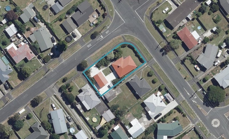 42 Prisk Street, Melville, Hamilton - Carousel 1