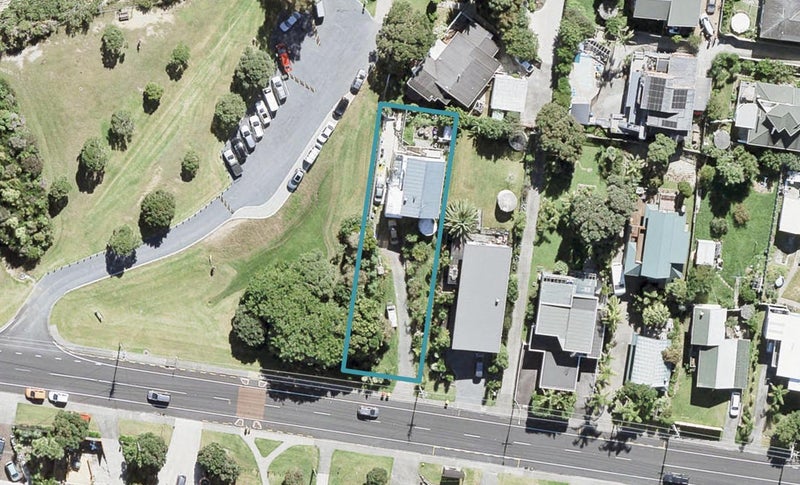 1274 Whangaparaoa Road, Army Bay, Whangaparaoa - Carousel 1