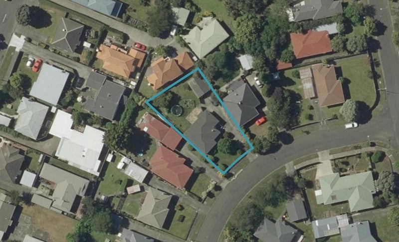 6 Dorset Crescent, Hokowhitu, Palmerston North - Carousel 1