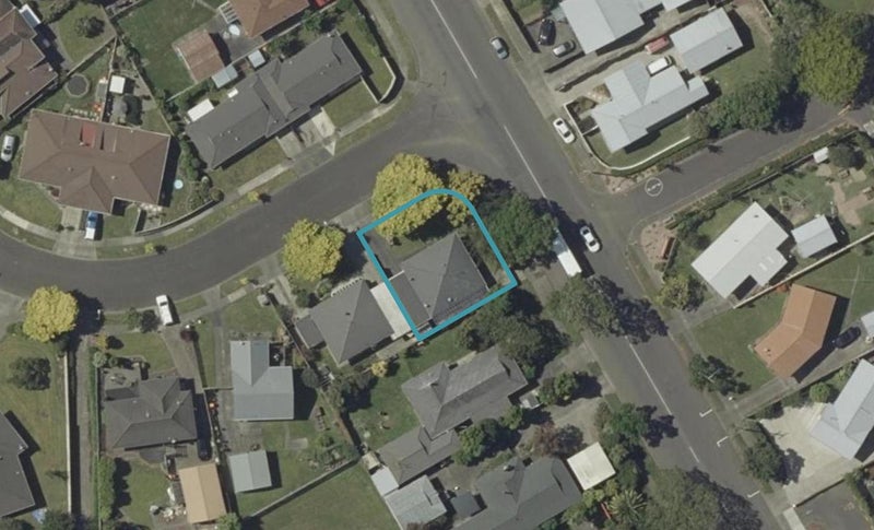 72 Carter Crescent, Awapuni, Palmerston North - Carousel 1