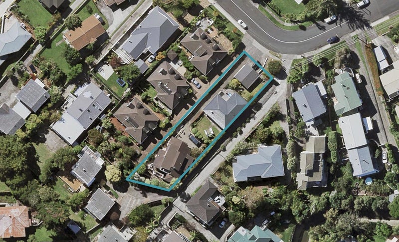 1/0 Dallinghoe Crescent, Milford, Auckland - Carousel 1