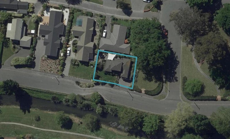79 Fifield Terrace, Waltham, Christchurch - Carousel 1