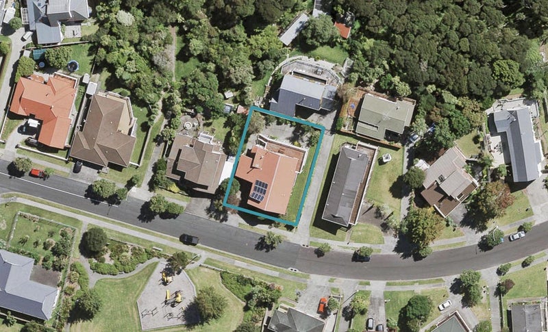 18 Rhinevale Close, Henderson, Auckland - Carousel 1