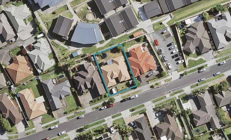 40 Mt Lebanon Crescent, The Gardens, Auckland - Carousel 1