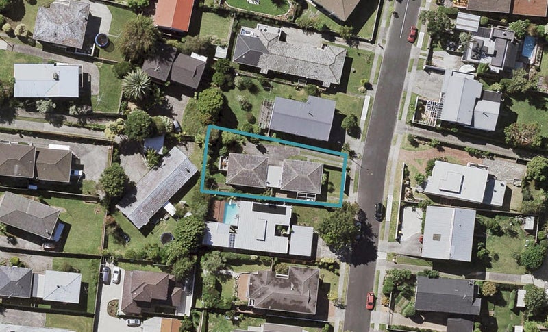 1/7 Knightsbridge Drive, Forrest Hill, Auckland - Carousel 1