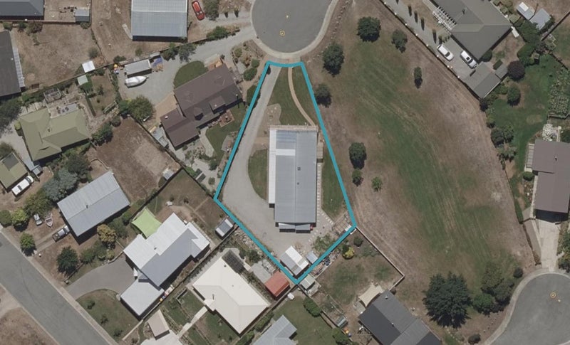 6 Waldron Place, Clyde, Clyde - Carousel 1