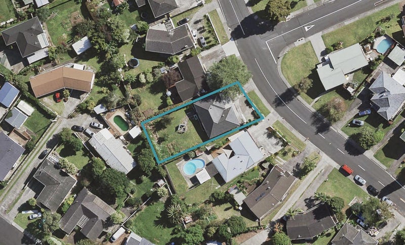 15 David Avenue, Hillpark, Auckland - Carousel 1