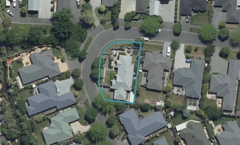 9 Creedon Glen, Casebrook, Christchurch - Carousel 1