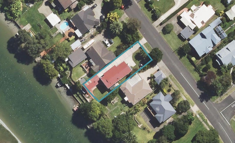 78 Stout Street, Whataupoko, Gisborne - Carousel 1