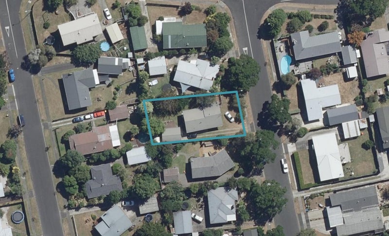37 Fuchsia Avenue, Pukete, Hamilton - Carousel 1