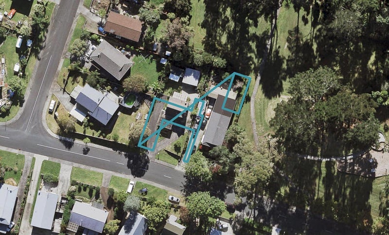 7/58 Kemp Road, Massey, Auckland - Carousel 1