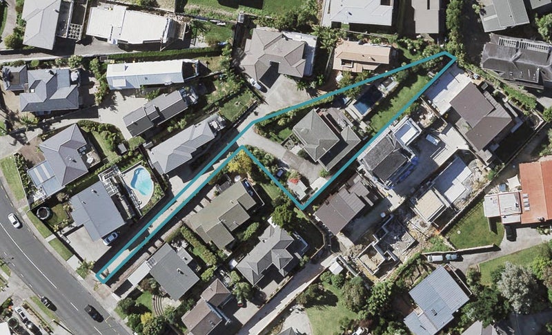 81 East Coast Road, Castor Bay, Auckland - Carousel 1
