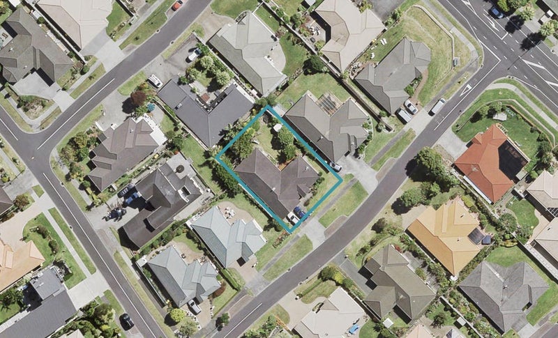 5 Amesbury Rise, Henderson, Auckland - Carousel 1