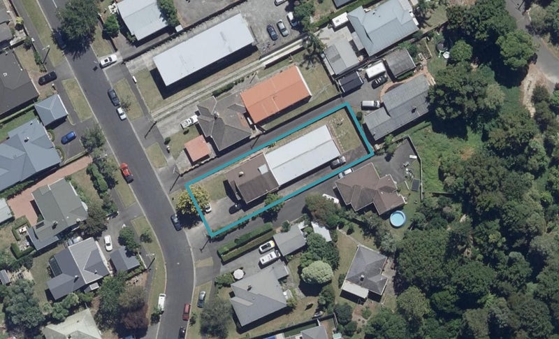 10 Masons Avenue, Hamilton East, Hamilton - Carousel 1