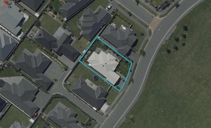 37 Josephine Crescent, Aidanfield, Christchurch - Carousel 1