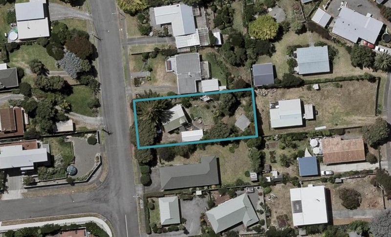 58 William Street, Waikanae Beach, Waikanae - Carousel 1
