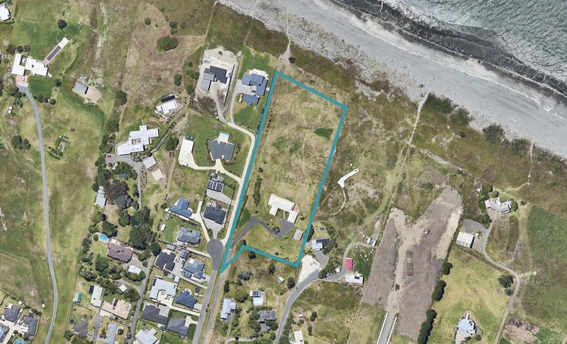 36 Dawn Parade, Coastlands, Whakatane - Carousel 1
