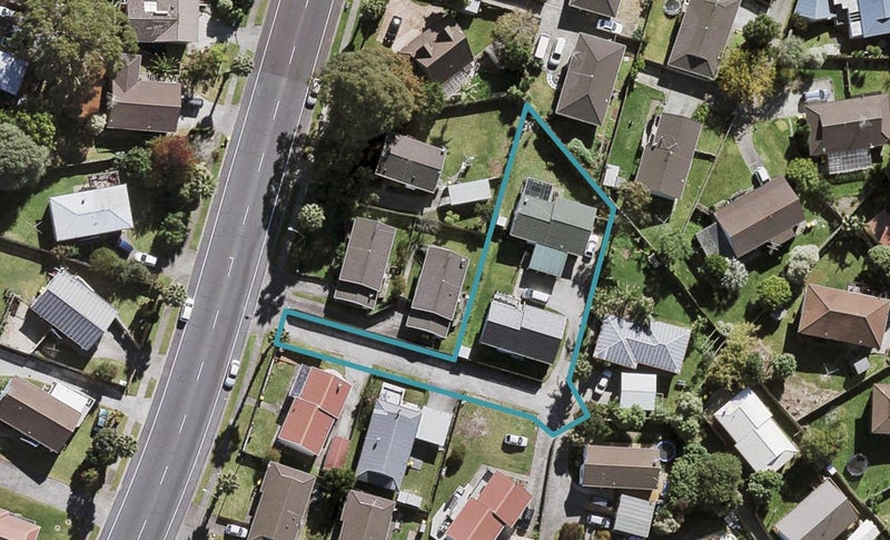 2/24 Caribbean Drive, Unsworth Heights, Auckland - Carousel 1