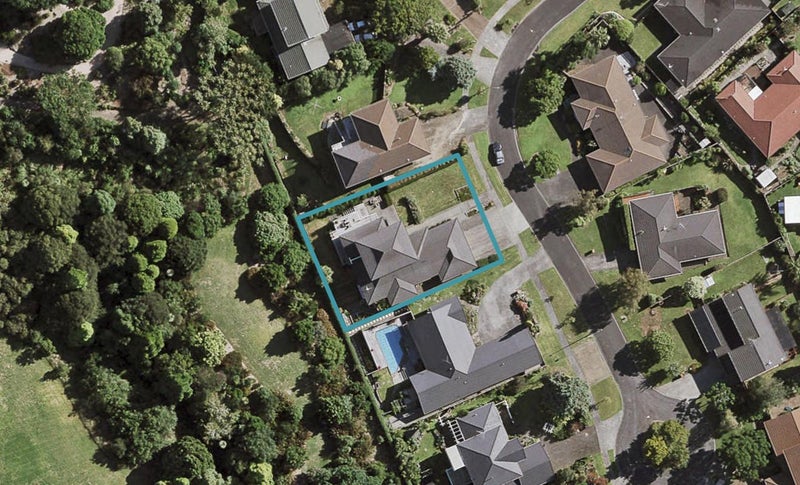 9 Larkspur Court, The Gardens, Auckland - Carousel 1