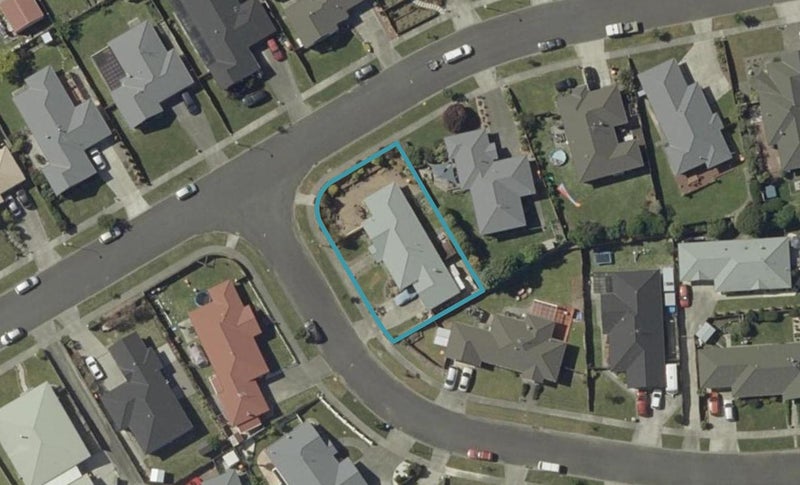 1 Aspen Way, Kelvin Grove, Palmerston North - Carousel 1