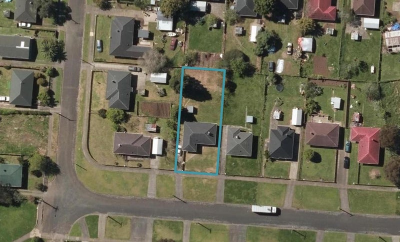 10 Mckinnon Crescent, Otangarei, Whangarei - Carousel 1