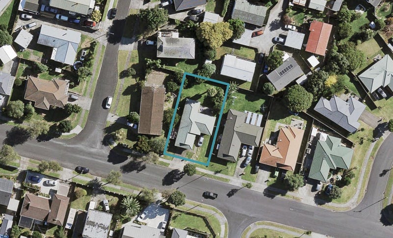 28 Waimahia Avenue, Weymouth, Auckland - Carousel 1
