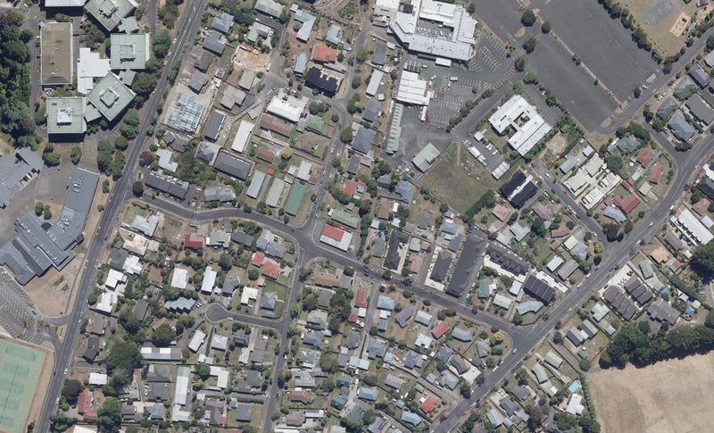 84B Aurora Terrace, Hillcrest, Hamilton - Carousel 1