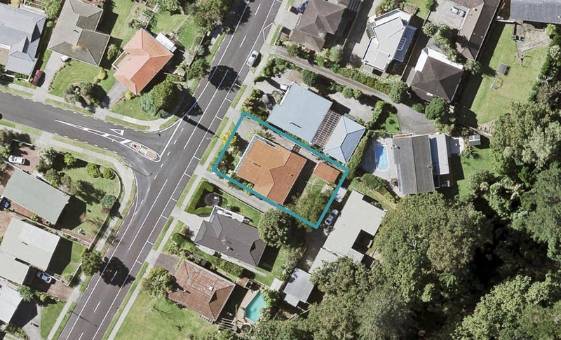 8 Murvale Drive, Bucklands Beach, Auckland - Carousel 1