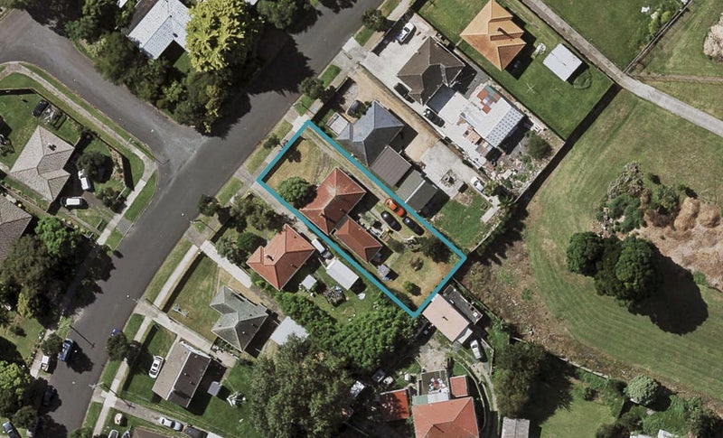 33 Gilbert Road, Otara, Auckland - Carousel 1