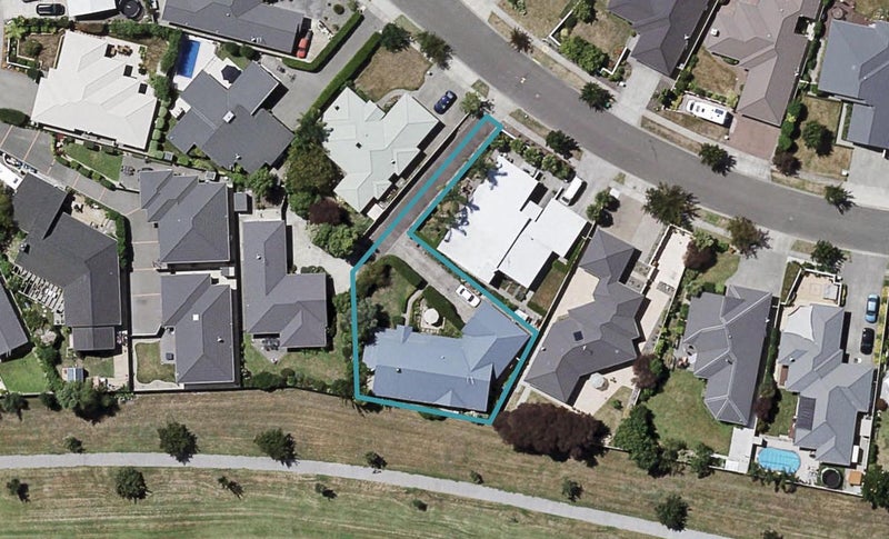 16 Pinotage Drive, Greenmeadows, Napier - Carousel 1