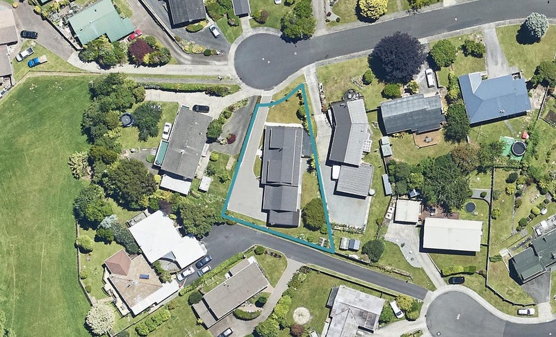 10 Peachgrove Terrace, Hillcrest, Rotorua - Carousel 1
