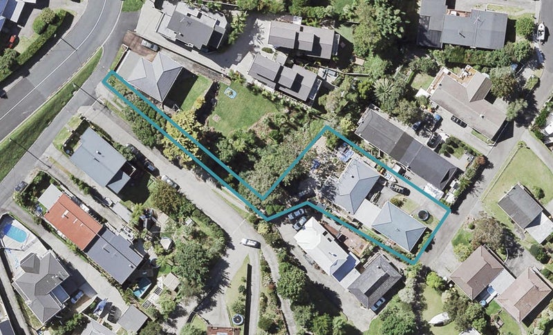 1/75 Newhaven Terrace, Mairangi Bay, Auckland - Carousel 1