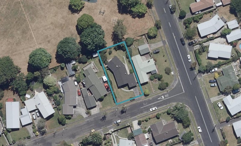 23 Thorpe Street, Fairview Downs, Hamilton - Carousel 1