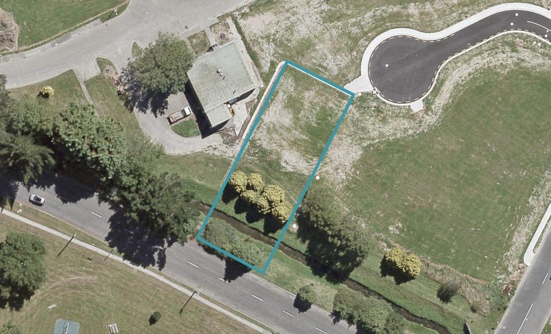 9 Passchendaele Grove, Trentham, Upper Hutt - Carousel 1