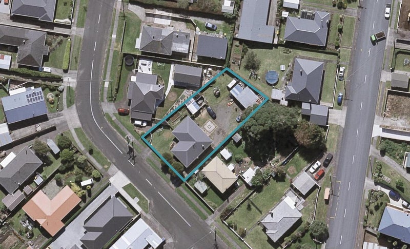 19 Queens Road, Glen Avon, New Plymouth - Carousel 1