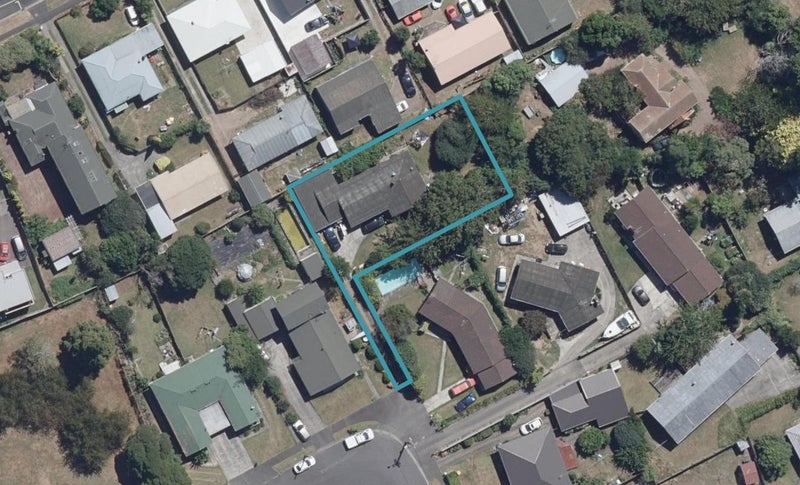 56 Regent Street, Silverdale, Hamilton - Carousel 1